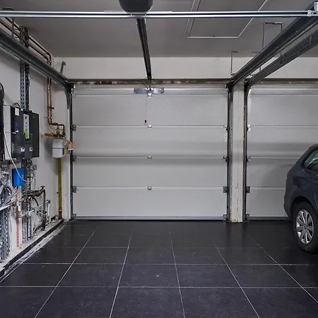 アパート Luxery Loft With Private Garden And Free Private Car Parking Kortenberg