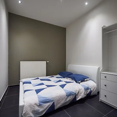 アパート Luxery Loft With Private Garden And Free Private Car Parking